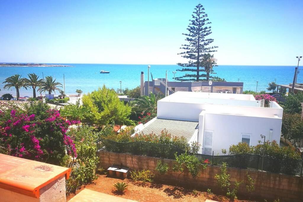 Вилла A... Mare Sicilia Марина-ди-Модика Экстерьер фото